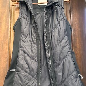 Athletes la - Women's Black Quilted Vest. Zipper not working .